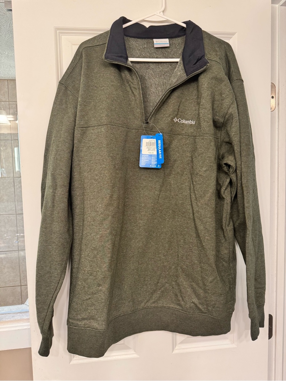 Columbia Men's Olive Green Quarter-Zip Pullover with Dark Collar